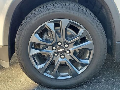 Used 2020 Chevrolet Traverse RS w/ LPO, 'HIT The Road' Package image 25