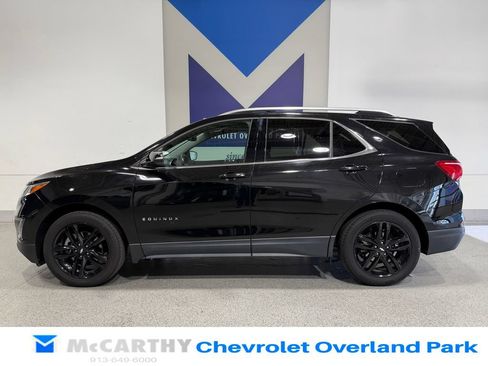 Used 2020 Chevrolet Equinox LT w/ Midnight Edition FWD image 8