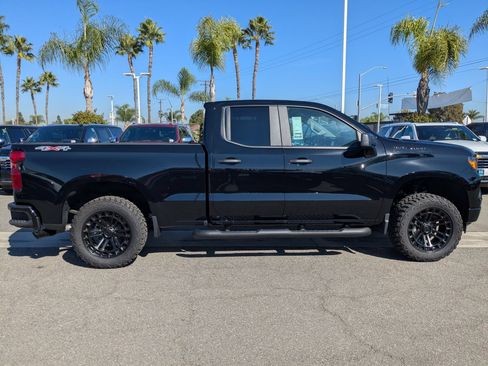 Used 2026 Chevrolet Silverado 1500 Custom w/ Turbomax Blackout Package AWD/4WD image 6