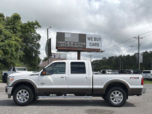 Used 2016 Ford F250 Lariat w/ Lariat Ultimate Package AWD/4WD image 2