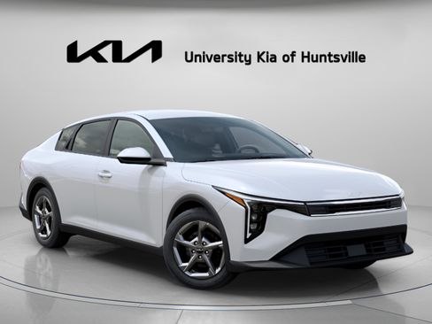 New 2026 Kia K4 FWD image 1