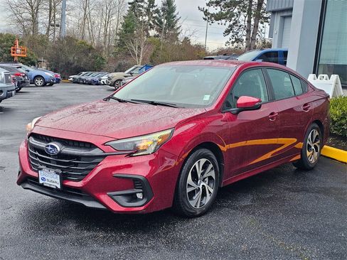 Used 2025 Subaru Legacy Premium image 3