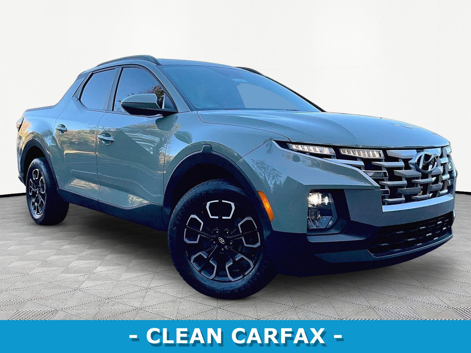 Used 2022 Hyundai Santa Cruz SEL Premium AWD/4WD image 3