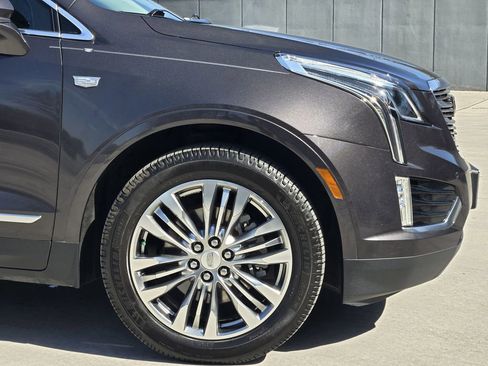 Used 2017 Cadillac XT5 Premium Luxury image 13