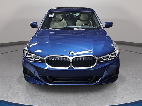 Certified 2024 BMW 330i Sedan w/ Premium Package RWD image 2