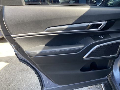 Used 2020 Kia Telluride S FWD image 23