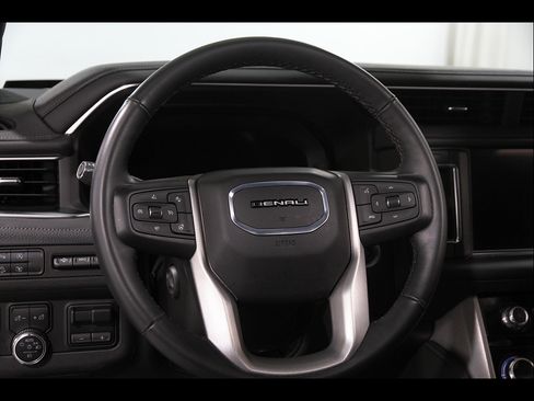 Used 2024 GMC Yukon Denali w/ Max Trailering Package AWD/4WD image 8