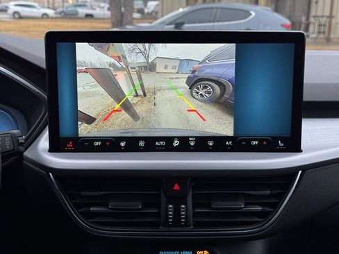 Certified 2025 Ford Escape Platinum image 4