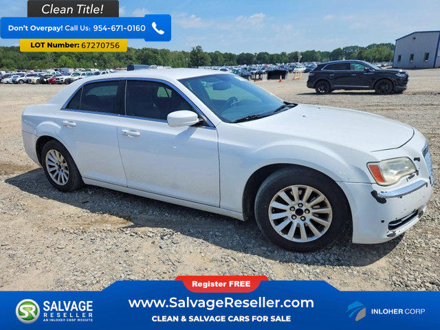 Used 2013 Chrysler 300 RWD image 5