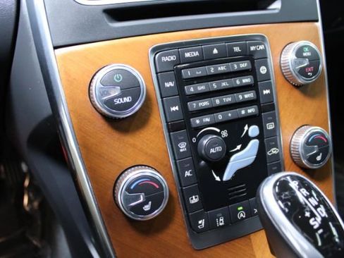 Used 2016 Volvo S60 T5 Inscription Platinum image 20