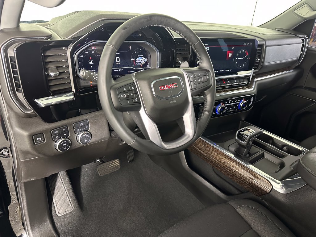 Used 2025 GMC Sierra 1500 Elevation AWD/4WD image 11