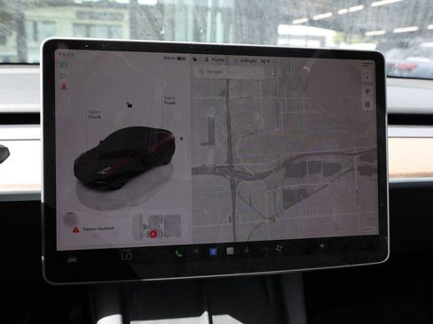 Used 2025 Tesla Model Y Long Range RWD image 43