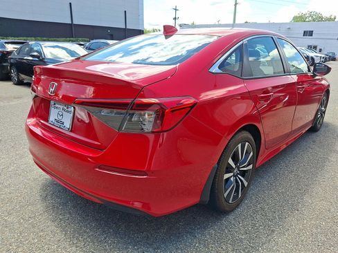 Used 2023 Honda Civic EX image 4