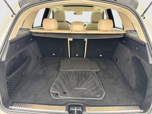 Used 2020 Mercedes-Benz GLC 300 4MATIC w/ Multimedia Package image 45