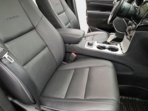 Used 2020 Jeep Grand Cherokee Summit image 10