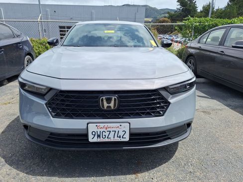Used 2025 Honda Accord Sport image 2