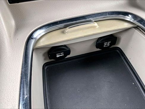 Used 2020 Dodge Grand Caravan SXT FWD image 31
