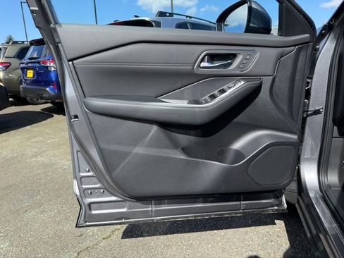 New 2026 Nissan Rogue Platinum image 15