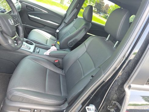 Used 2023 Honda Passport EX-L image 10