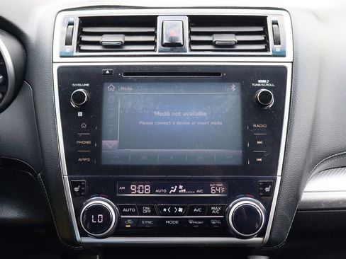 Used 2018 Subaru Outback 2.5i Premium AWD/4WD image 35