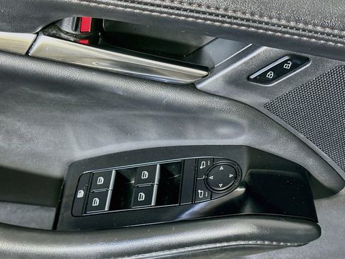 Used 2025 MAZDA MAZDA3 s FWD image 15