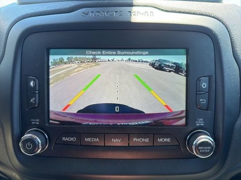 Used 2016 Jeep Renegade Limited AWD/4WD image 25