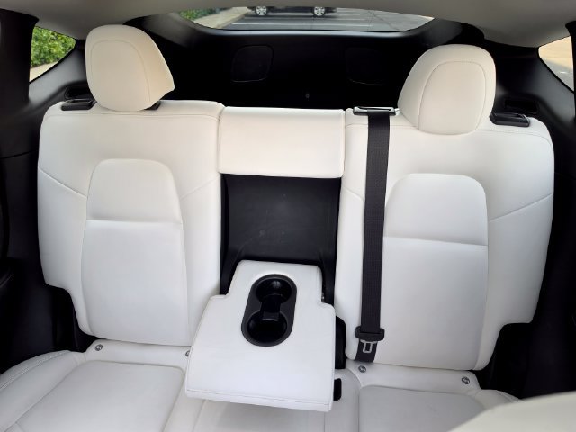 Used 2022 Tesla Model Y Performance AWD/4WD image 40