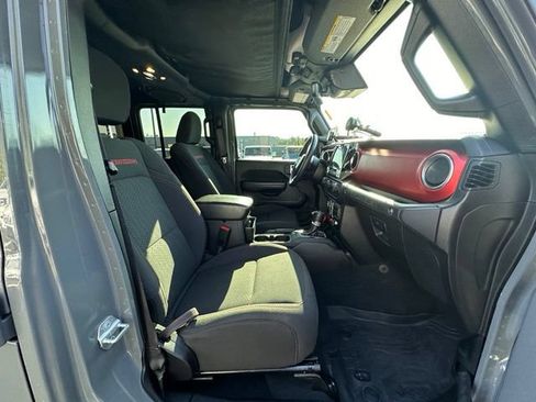 Used 2019 Jeep Wrangler Unlimited Rubicon AWD/4WD image 30