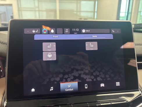 Used 2024 Jeep Compass Limited image 19