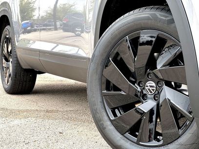 New 2026 Volkswagen Atlas SE