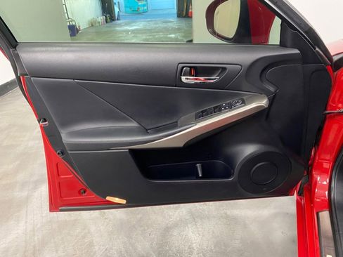 Used 2016 Lexus IS 350 AWD image 43