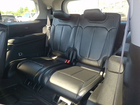Used 2021 Jeep Grand Cherokee L Limited AWD/4WD image 11