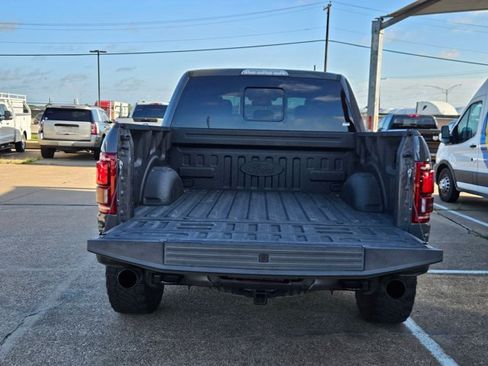 Used 2018 Ford F150 Raptor w/ Equipment Group 802A Luxury AWD/4WD image 6