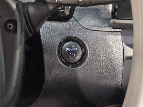 Used 2025 Toyota Camry LE FWD image 33