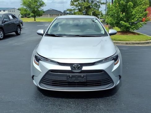 Used 2024 Toyota Corolla LE FWD image 8