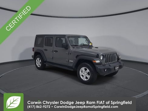 Used 2021 Jeep Wrangler Unlimited Sport AWD/4WD image 3