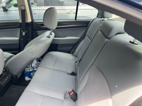 Used 2019 Subaru Legacy 3.6R Limited AWD/4WD image 10