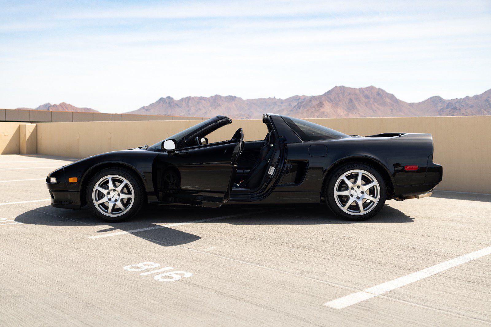 Used 1995 Acura NSX T RWD image 16