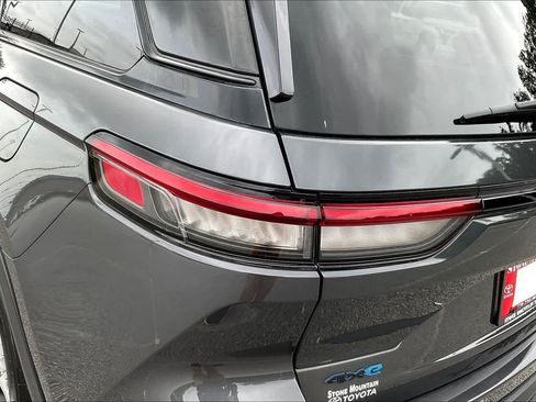 Used 2022 Jeep Grand Cherokee Trailhawk AWD/4WD image 55