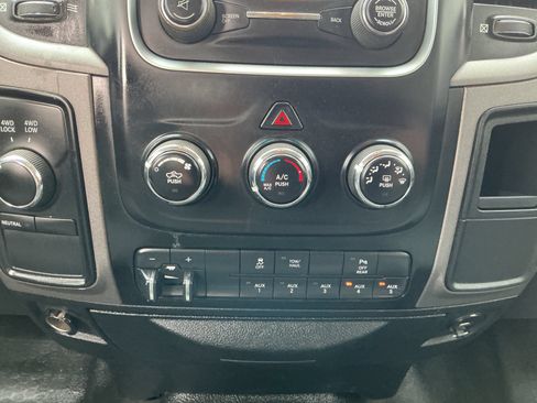 Used 2018 RAM 2500 Tradesman w/ Chrome Appearance Group AWD/4WD image 22