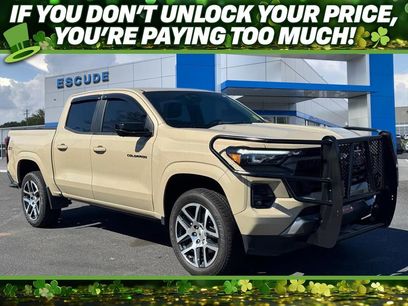 Used 2024 Chevrolet Colorado Z71 w/ Z71 Convenience Package 2
