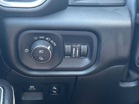 Used 2023 RAM 1500 Laramie AWD/4WD image 19
