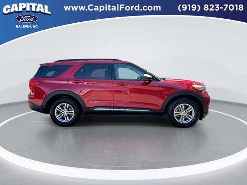 Certified 2023 Ford Explorer XLT w/ Equipment Group 202A AWD/4WD image 9
