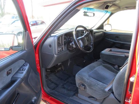 Used 2002 Chevrolet Silverado 1500 LS image 14