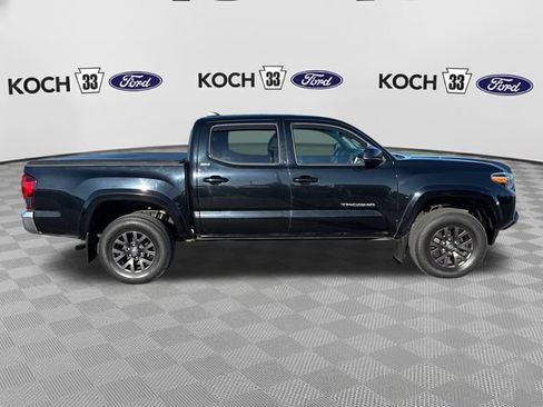 Used 2021 Toyota Tacoma SR5 AWD/4WD image 9