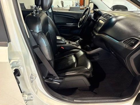 Used 2017 Dodge Journey Crossroad w/ Popular Equipment Group image 17