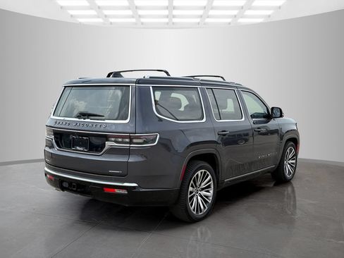 Used 2022 Jeep Grand Wagoneer Series III w/ Flexible Seating Group AWD/4WD image 5