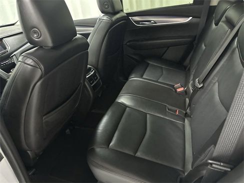 Used 2017 Cadillac XT5 Premium Luxury image 16