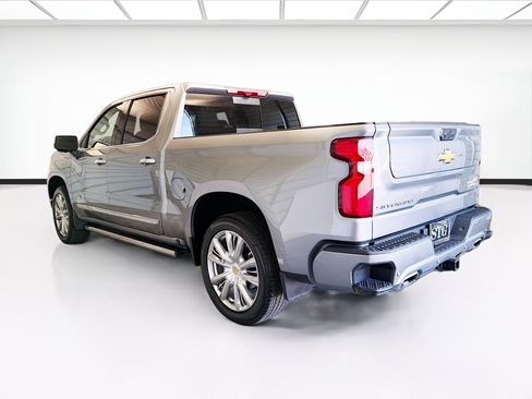 Used 2025 Chevrolet Silverado 1500 High Country w/ High Country Premium Package image 6