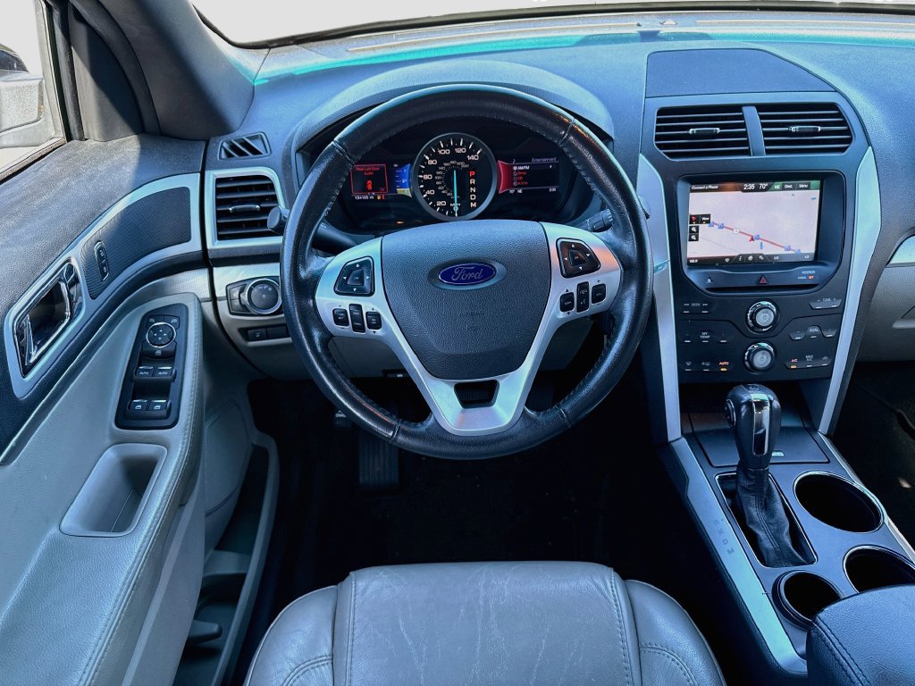 Used 2013 Ford Explorer XLT FWD image 30